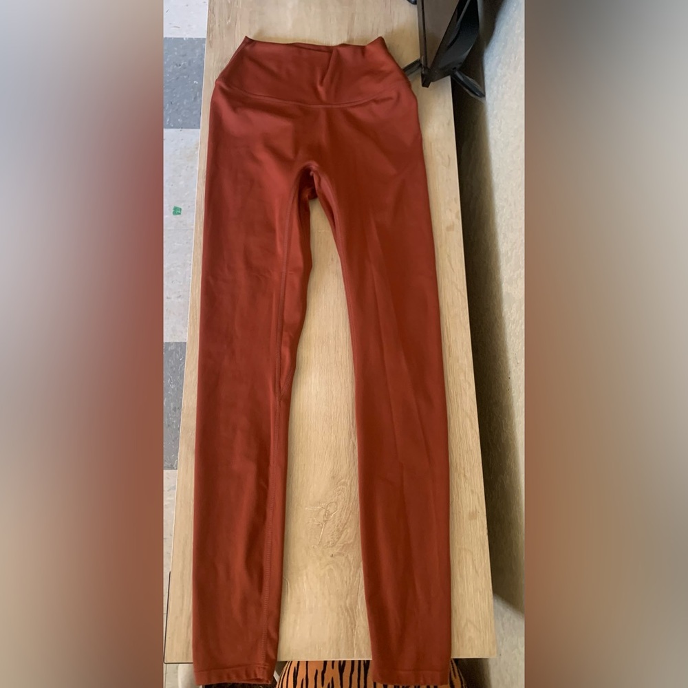 Crop shop boutique leggings